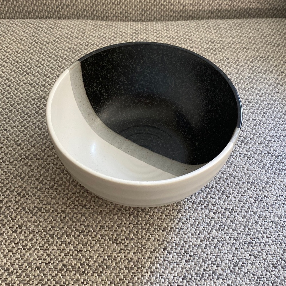 NWOT BOHO pottery/ceramic bowl